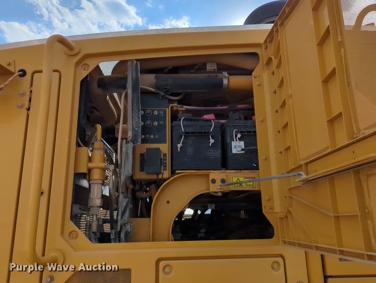 image for item DR6995 2013 Caterpillar 12M2 VHP Plus  motor grader