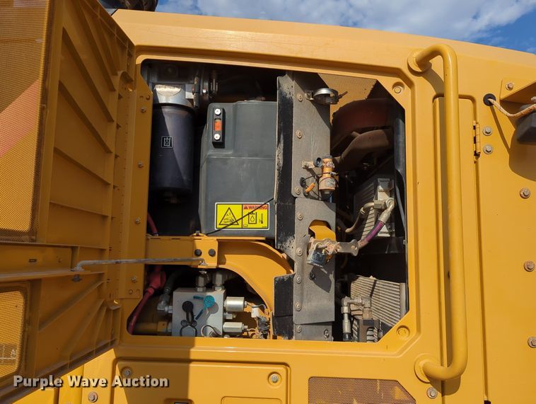 image for item DR6995 2013 Caterpillar 12M2 VHP Plus  motor grader