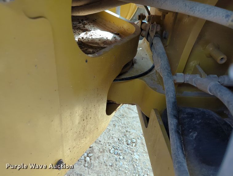 image for item DR6995 2013 Caterpillar 12M2 VHP Plus  motor grader