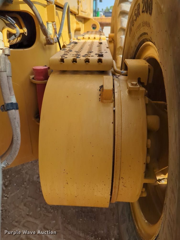 image for item DR6995 2013 Caterpillar 12M2 VHP Plus  motor grader