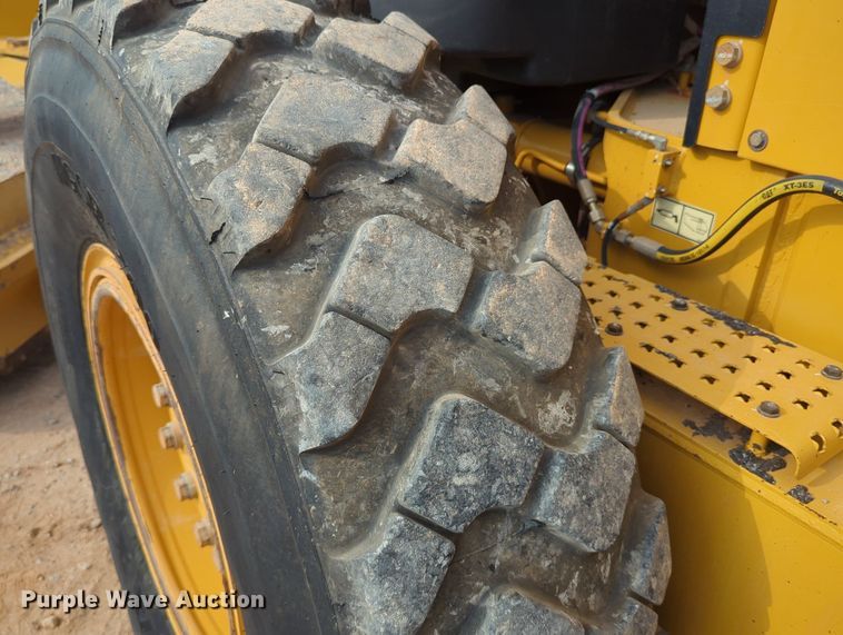 image for item DR6995 2013 Caterpillar 12M2 VHP Plus  motor grader