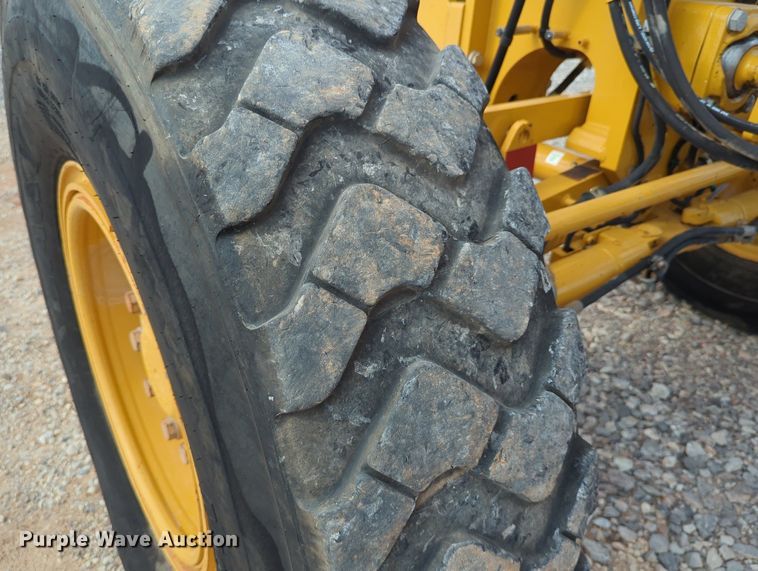 image for item DR6995 2013 Caterpillar 12M2 VHP Plus  motor grader