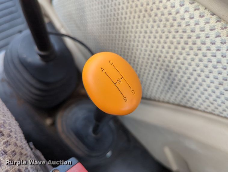 image for item DR6996 2017 John Deere 6120E  MFWD tractor