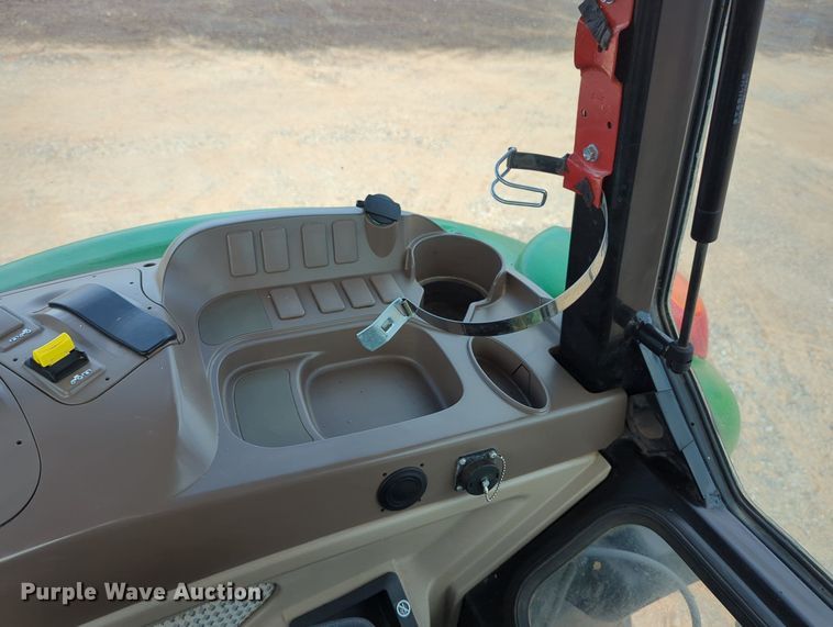 image for item DR6996 2017 John Deere 6120E  MFWD tractor