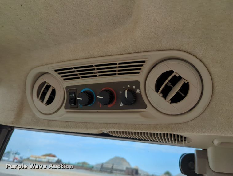 image for item DR6996 2017 John Deere 6120E  MFWD tractor