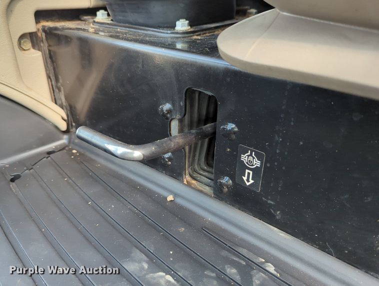 image for item DR6996 2017 John Deere 6120E  MFWD tractor