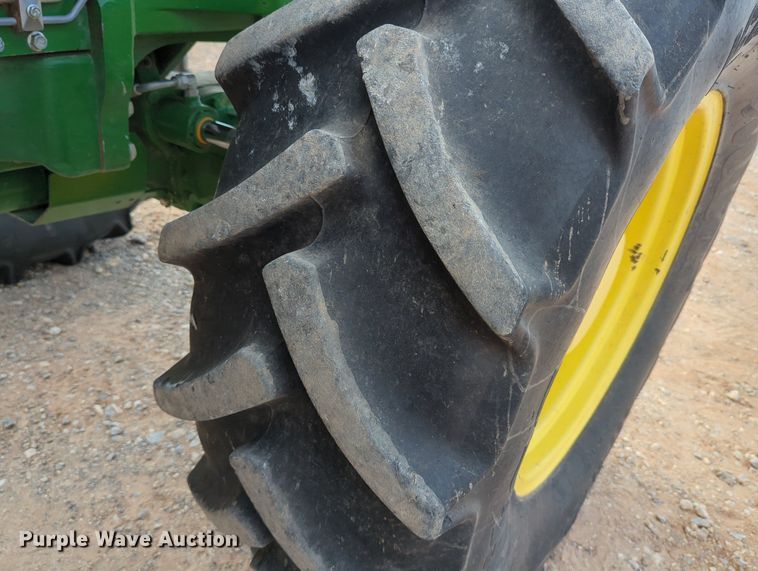 image for item DR6996 2017 John Deere 6120E  MFWD tractor