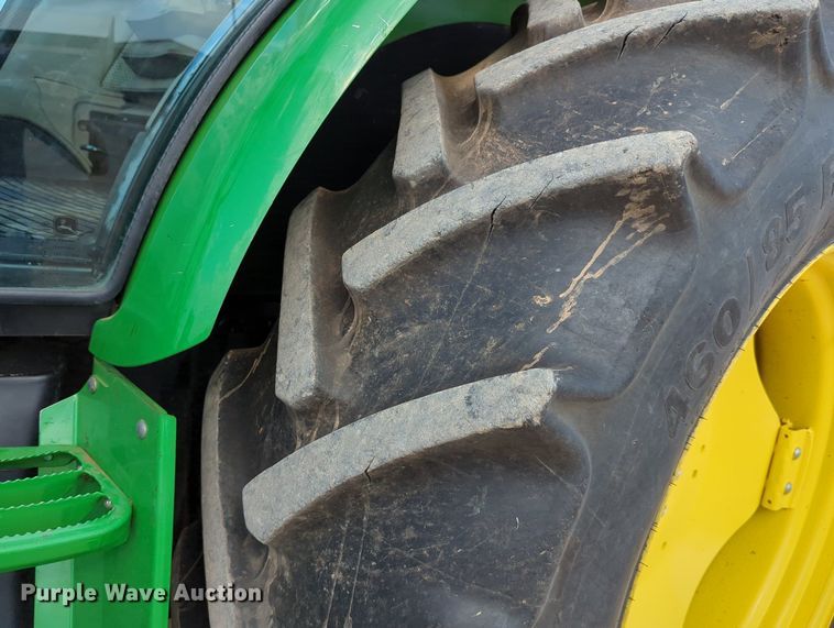 image for item DR6996 2017 John Deere 6120E  MFWD tractor