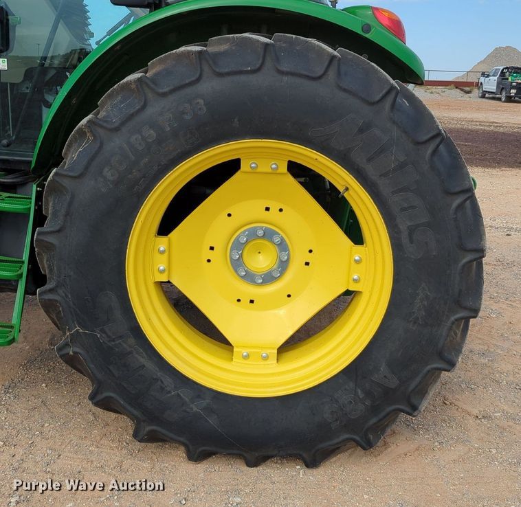 image for item DR6996 2017 John Deere 6120E  MFWD tractor