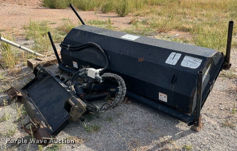 image for item DR6998 John Deere BA84  skid steer broom