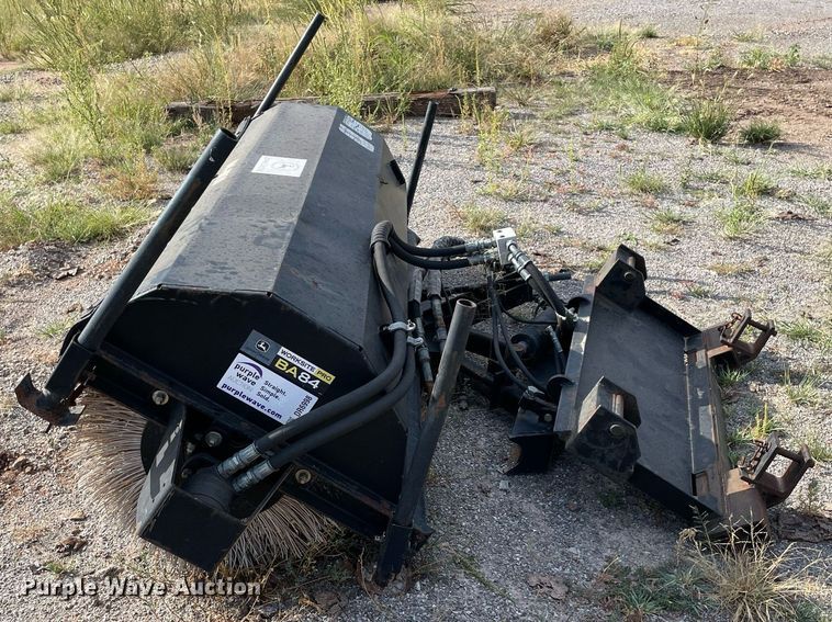image for item DR6998 John Deere BA84  skid steer broom