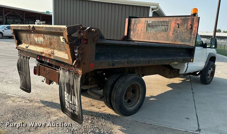 image for item DS2241 2002 Chevrolet Silverado 3500  dump bed pickup truck