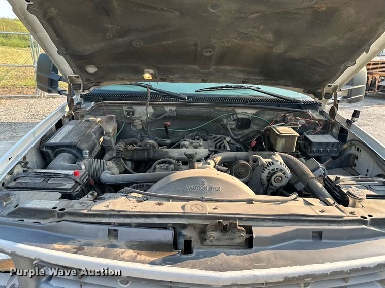 image for item DS2241 2002 Chevrolet Silverado 3500  dump bed pickup truck