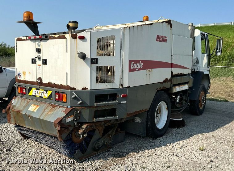 image for item DS2242 2007 Sterling SC8000  street sweeper