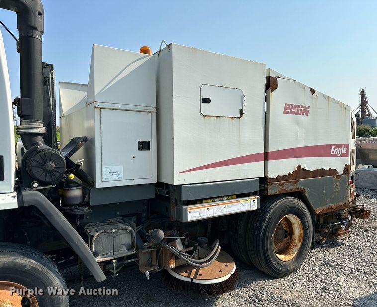 image for item DS2242 2007 Sterling SC8000  street sweeper