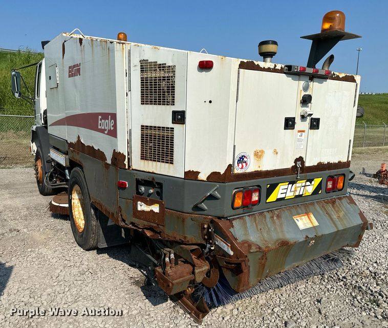 image for item DS2242 2007 Sterling SC8000  street sweeper