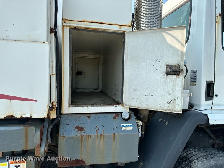 image for item DS2242 2007 Sterling SC8000  street sweeper