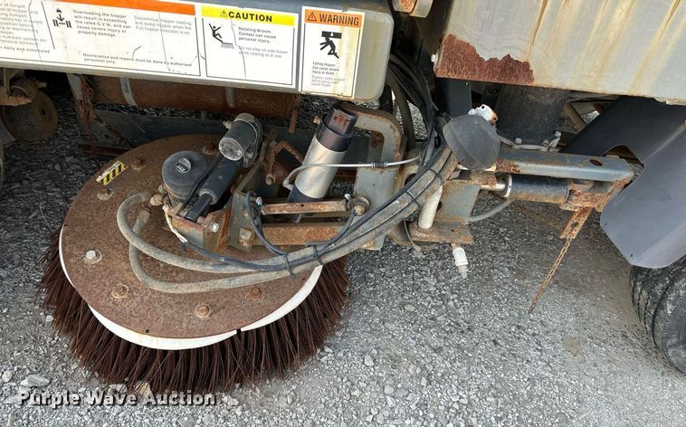 image for item DS2242 2007 Sterling SC8000  street sweeper