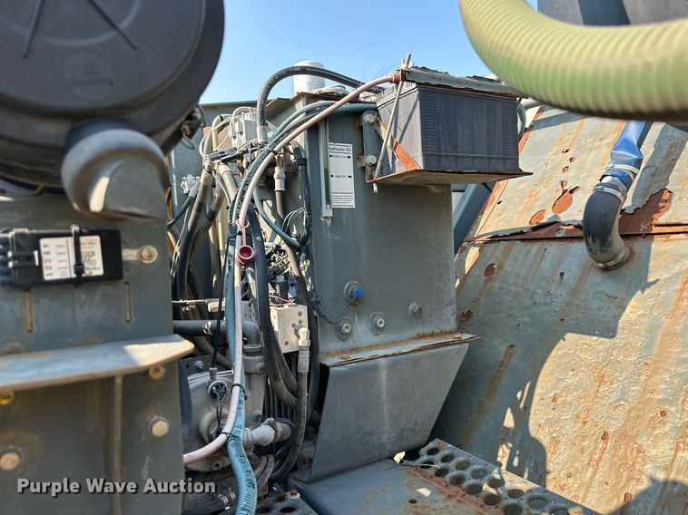 image for item DS2242 2007 Sterling SC8000  street sweeper