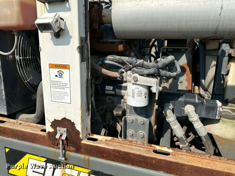 image for item DS2242 2007 Sterling SC8000  street sweeper