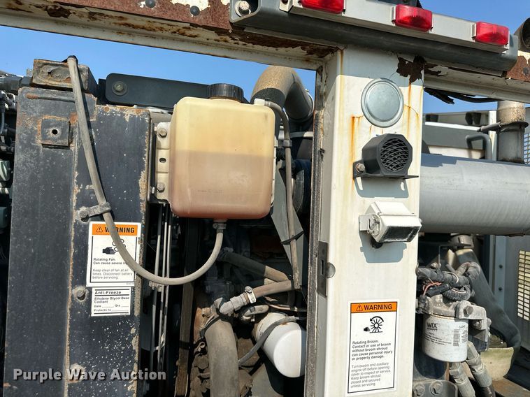 image for item DS2242 2007 Sterling SC8000  street sweeper