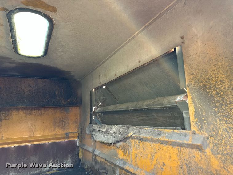 image for item DS2242 2007 Sterling SC8000  street sweeper