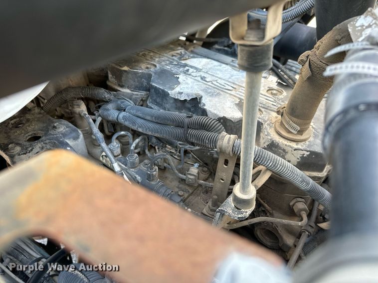 image for item DS2242 2007 Sterling SC8000  street sweeper