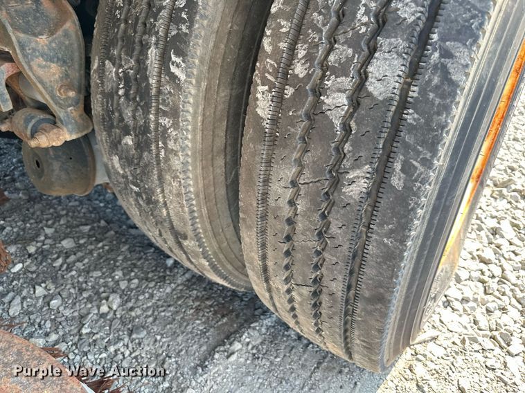 image for item DS2242 2007 Sterling SC8000  street sweeper