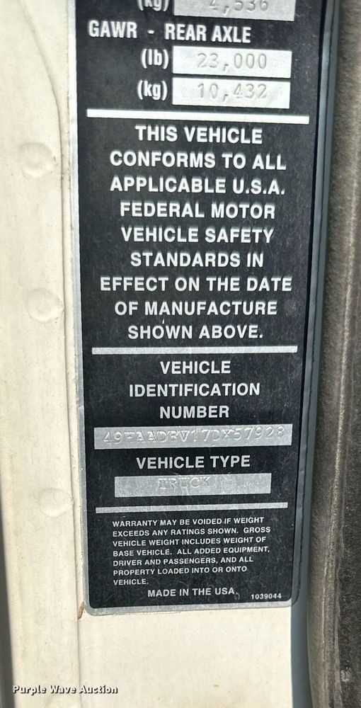 image for item DS2242 2007 Sterling SC8000  street sweeper