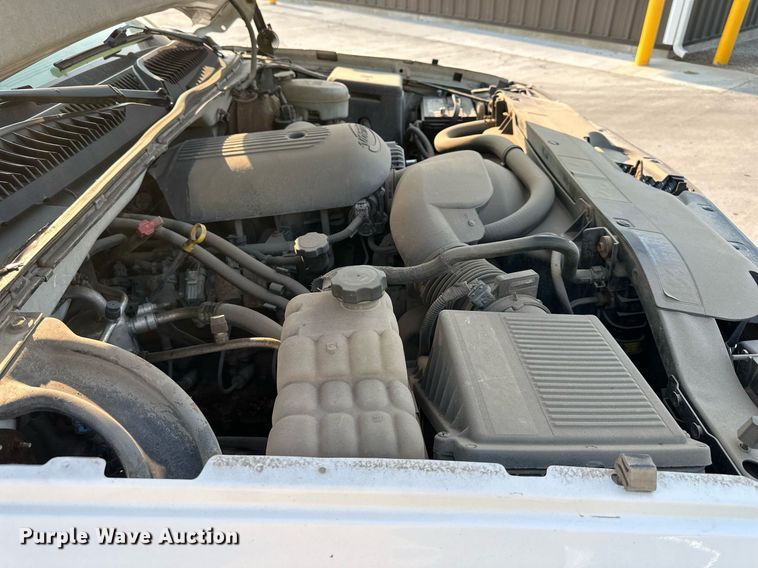 image for item DS2243 2004 Chevrolet Silverado 1500  pickup truck