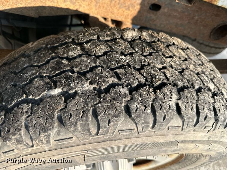 image for item DS2243 2004 Chevrolet Silverado 1500  pickup truck