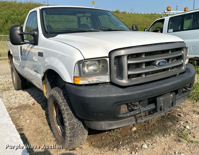 image for item DS2244 2003 Ford F250 Super Duty  pickup truck