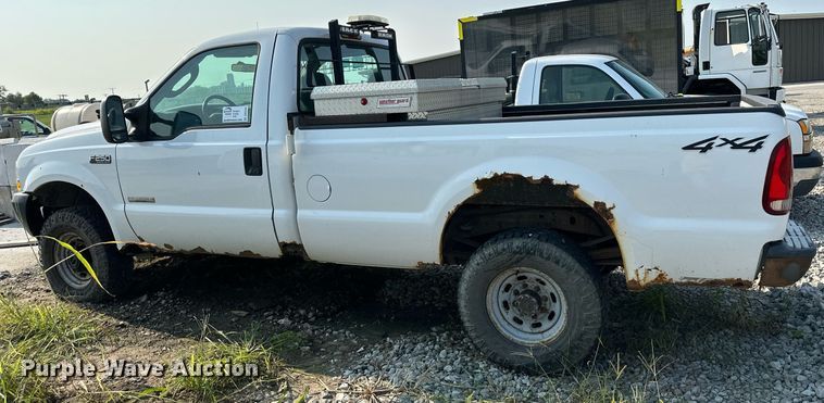 image for item DS2244 2003 Ford F250 Super Duty  pickup truck