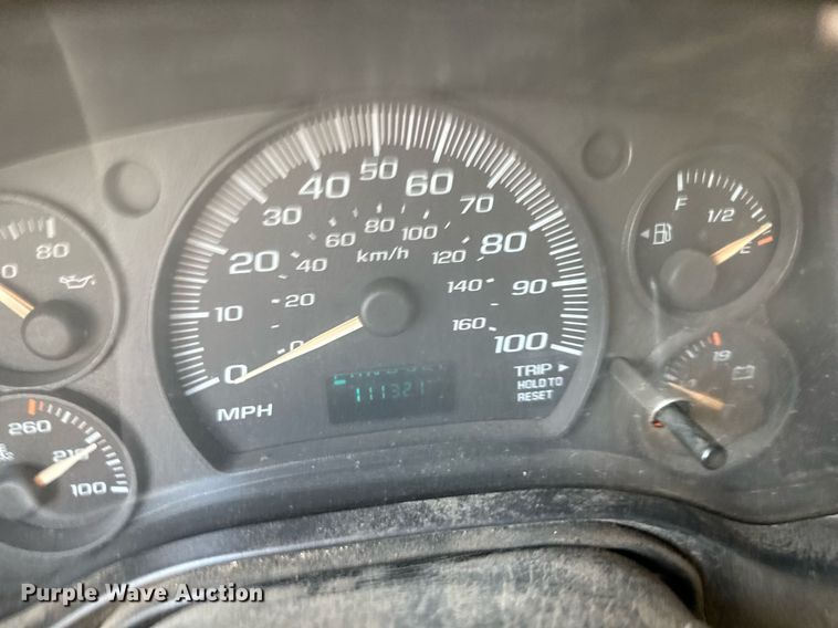 image for item DS2246 2004 Chevrolet Express 3500  van