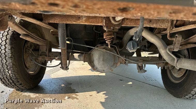 image for item DS2247 2004 Chevrolet Silverado 1500  pickup truck