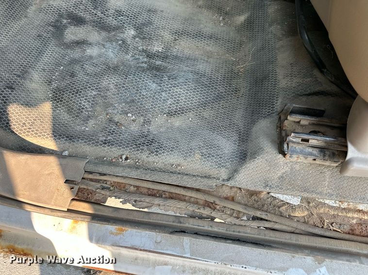 image for item DS2247 2004 Chevrolet Silverado 1500  pickup truck