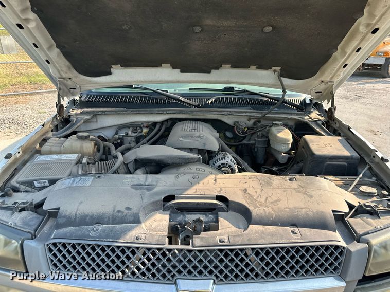 image for item DS2247 2004 Chevrolet Silverado 1500  pickup truck