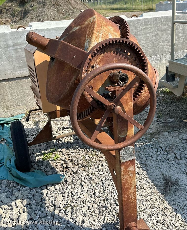 image for item DS2248 (2) concrete mixers