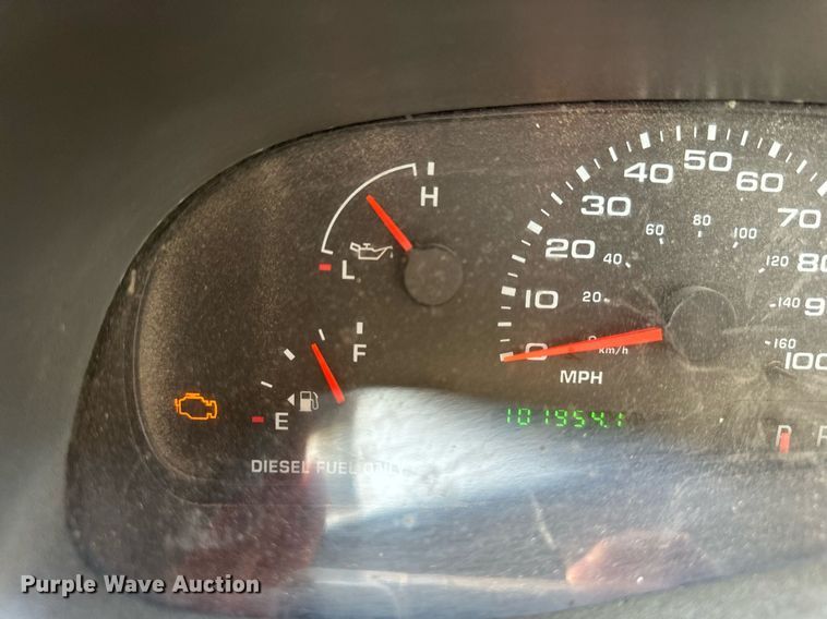 image for item DS2249 2003 Ford F450 Super Duty  flatbed truck