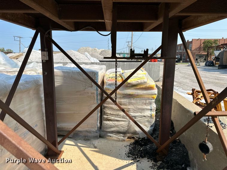 image for item DS2250 Tank stand