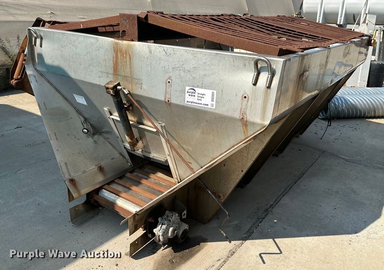 image for item DS2251 Salt spreader