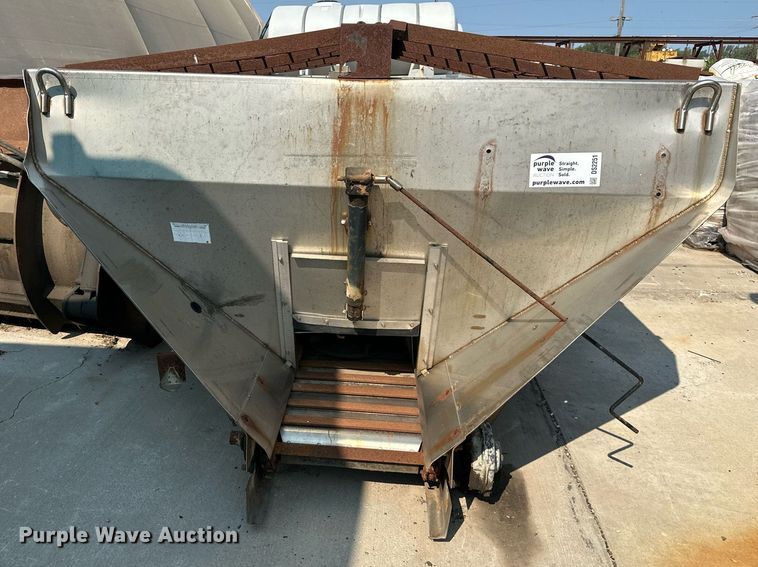 image for item DS2251 Salt spreader