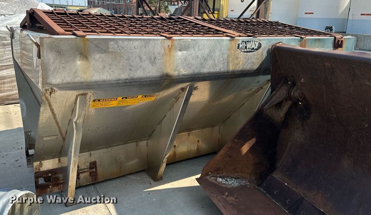 image for item DS2251 Salt spreader