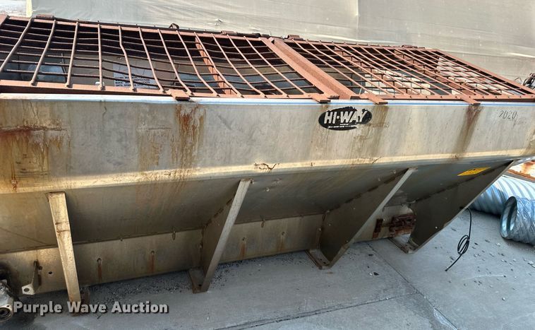 image for item DS2251 Salt spreader