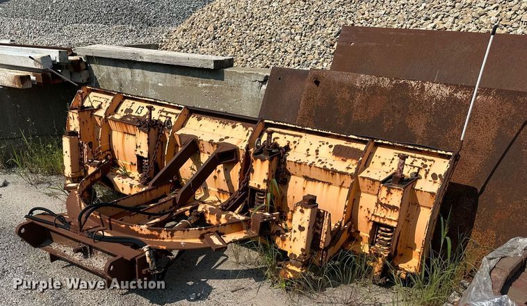 image for item DS2251 Salt spreader