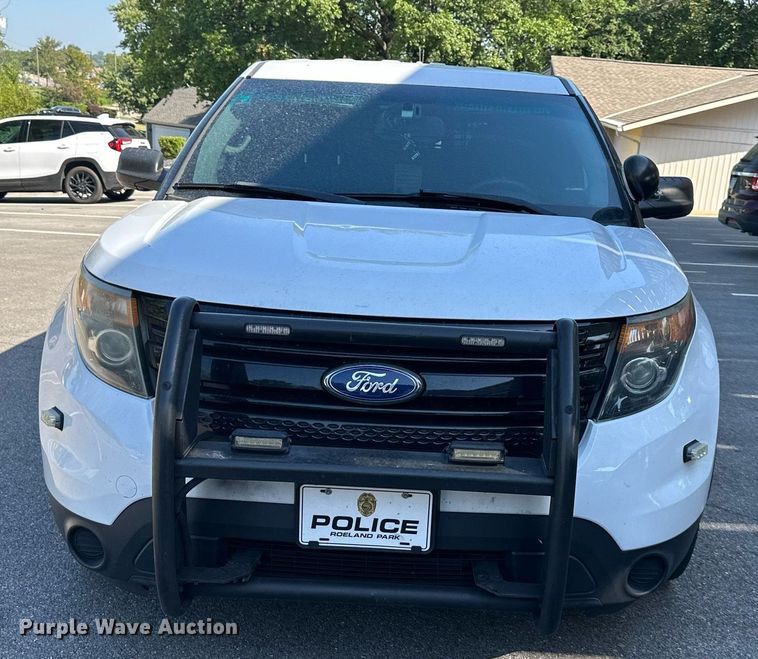 image for item DS2261 2015 Ford Explorer Police Interceptor  SUV