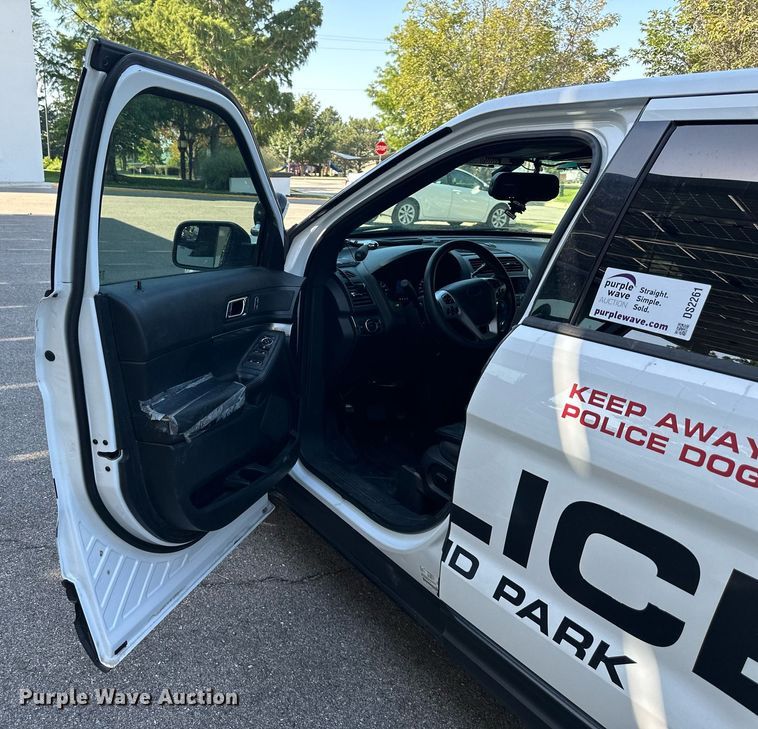 image for item DS2261 2015 Ford Explorer Police Interceptor  SUV