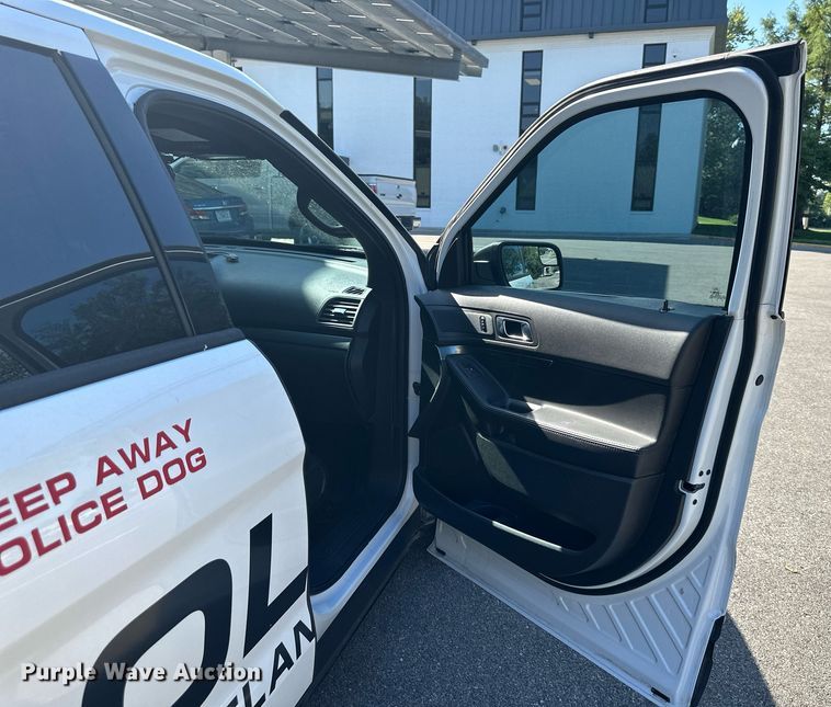 image for item DS2261 2015 Ford Explorer Police Interceptor  SUV