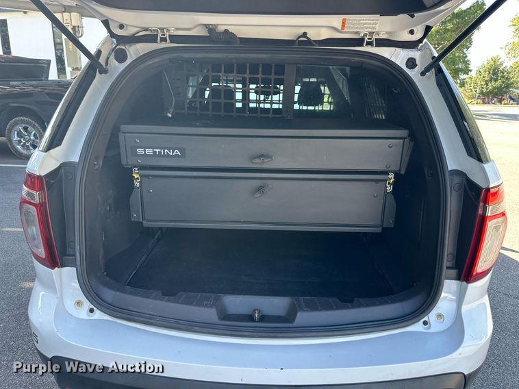 image for item DS2261 2015 Ford Explorer Police Interceptor  SUV