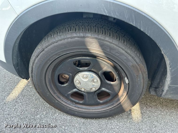 image for item DS2261 2015 Ford Explorer Police Interceptor  SUV